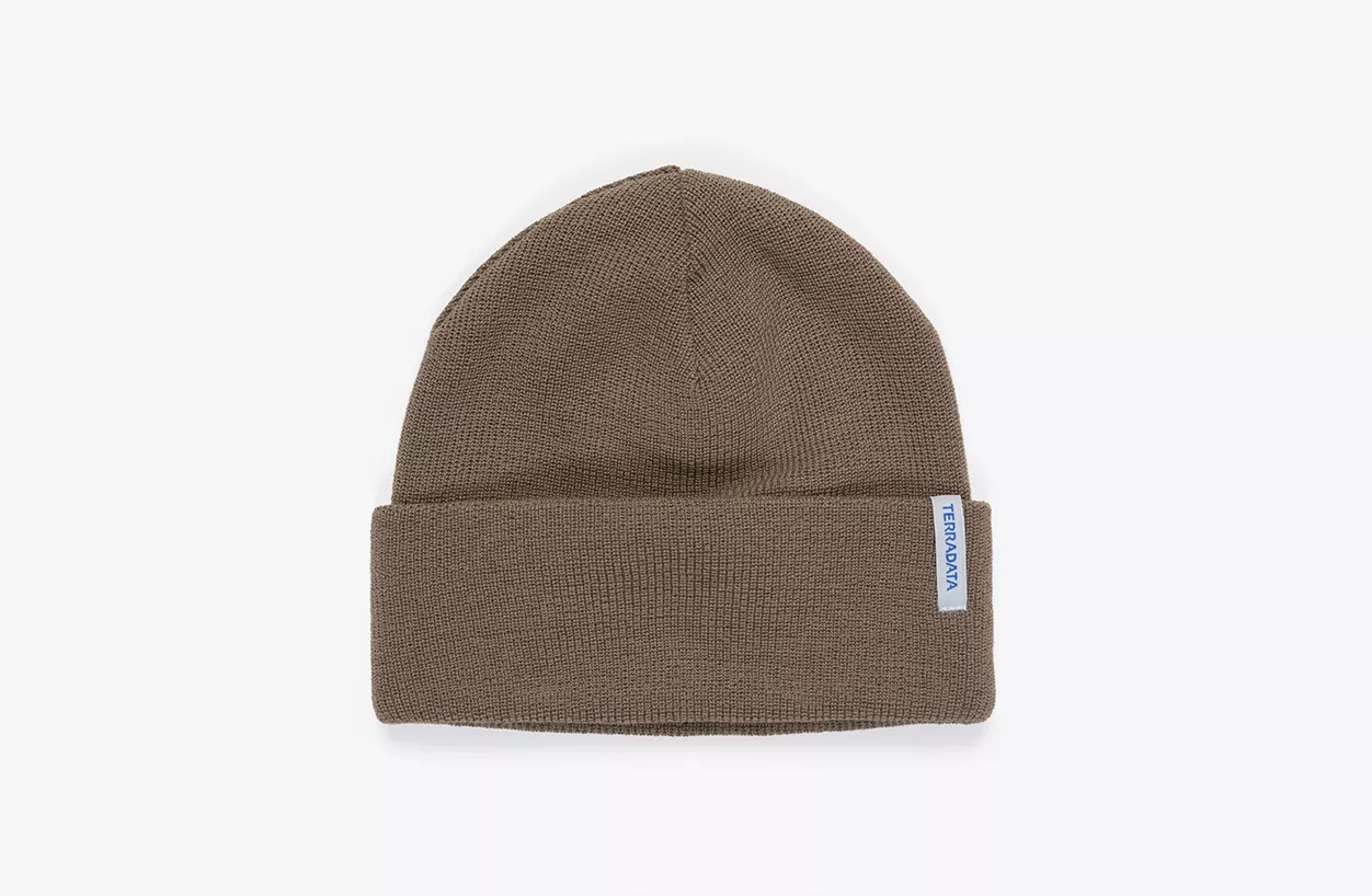 beanies als geschenk für mitarbeitende terradata braun